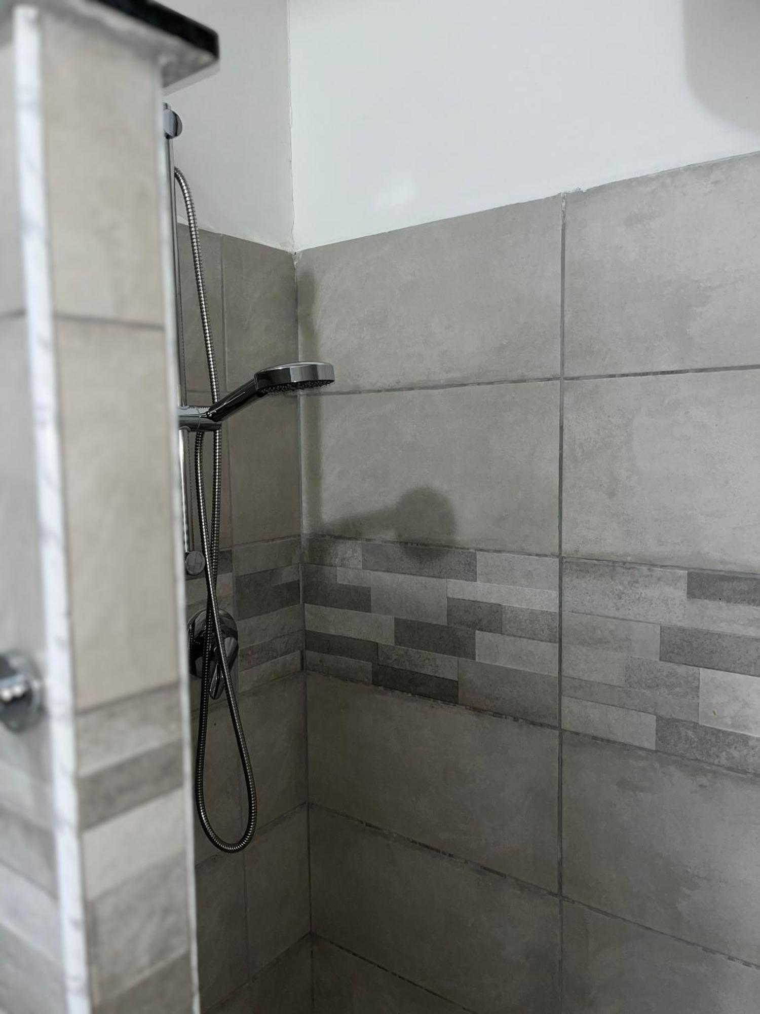 Monolocale Rosy Apartment Fiumicino Luaran gambar