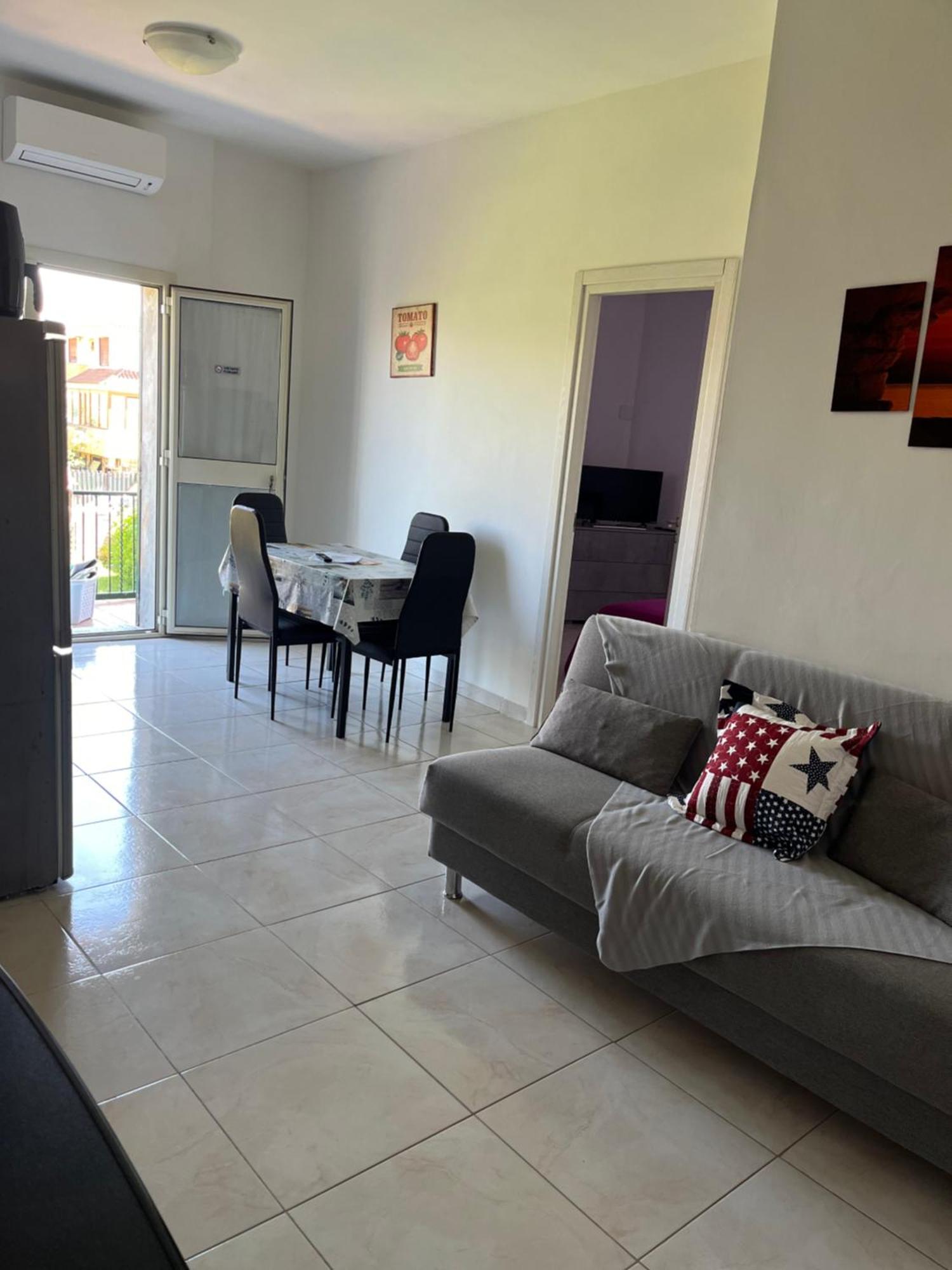 Monolocale Rosy Apartment Fiumicino Luaran gambar
